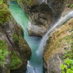 Korita Mostnice pri Bohinju z značilno turkizno vodo