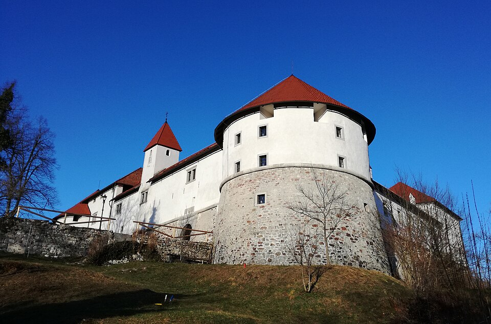 Grad Turjak – kratek izlet do mogočnega gradu pri Ljubljani