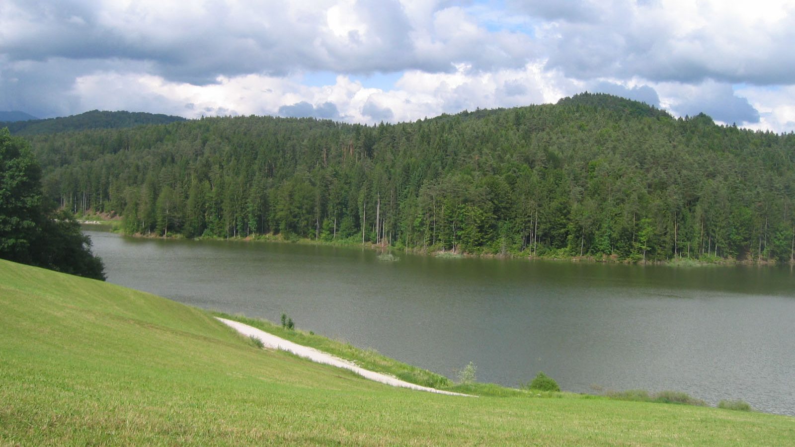 Gradiško jezero