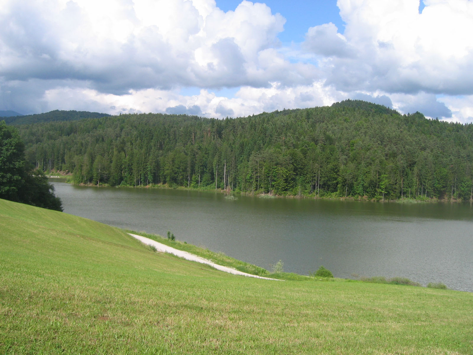 Gradiško jezero