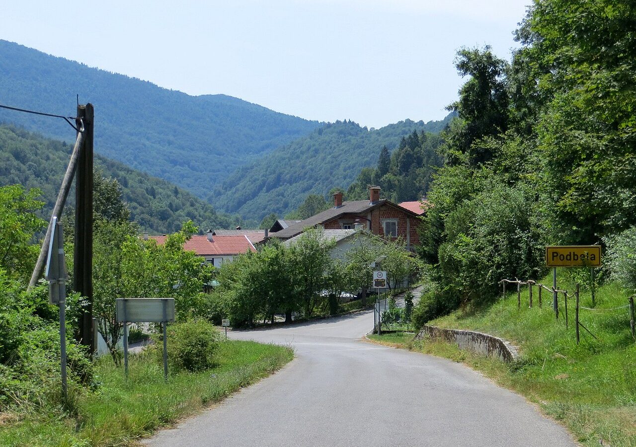 Podbela in okolica Nadiže