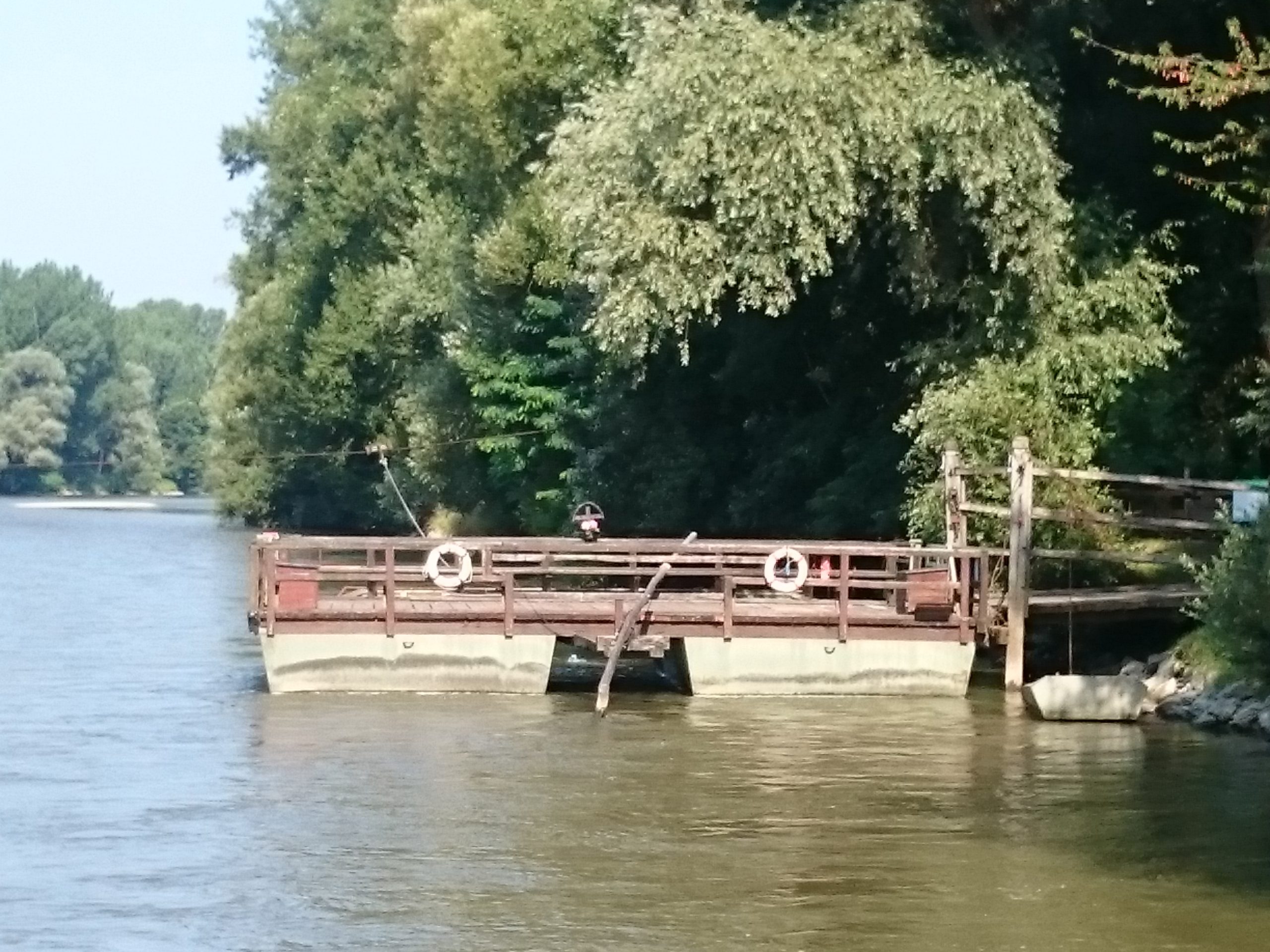Otok ljubezni Ižakovci