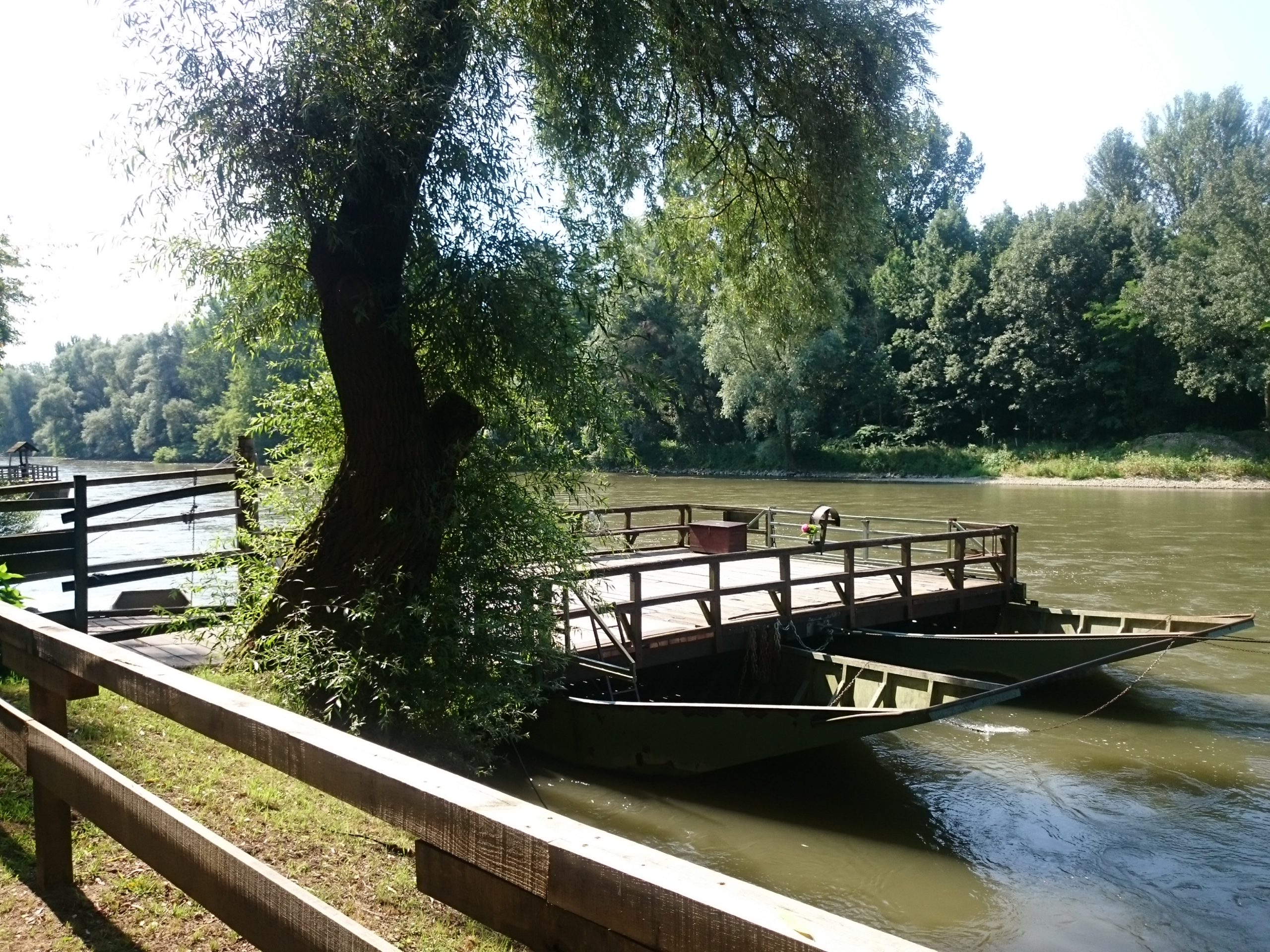 Otok ljubezni Ižakovci