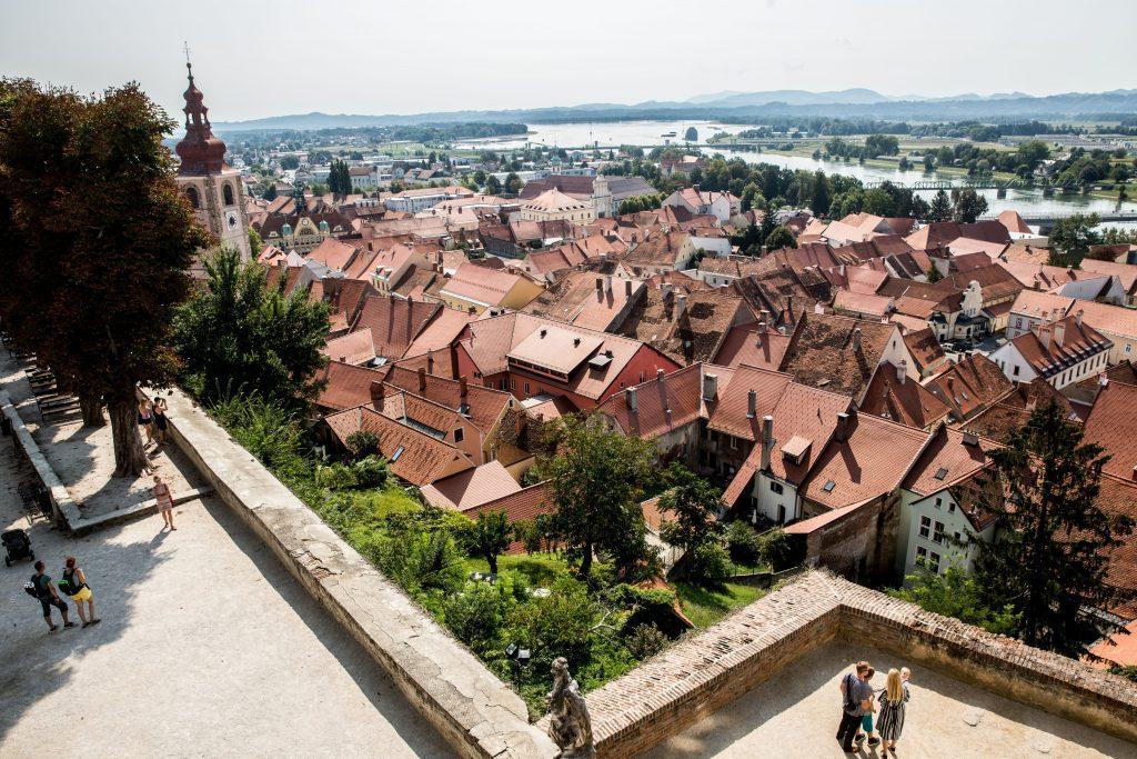Ptujski grad – mestni izlet z razgledom, muzejem in zgodovinskim vzdušjem