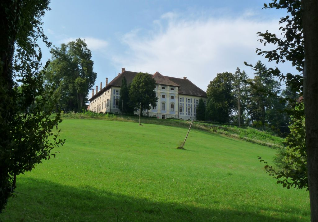 Dvorec Štatenberg kot ideja za izlet