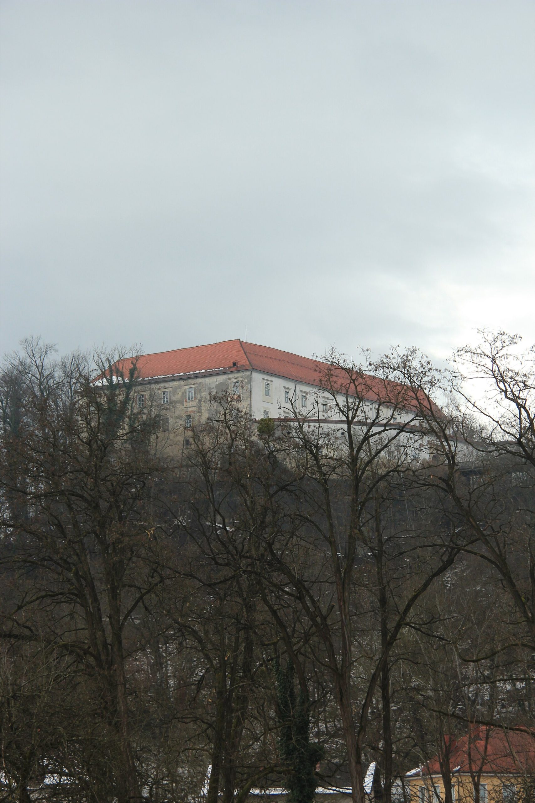 Grad Cmurek - pogled na destinacijo