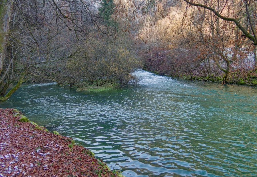 Močilnik pri Vrhniki - osvežilen izlet za vroče dni