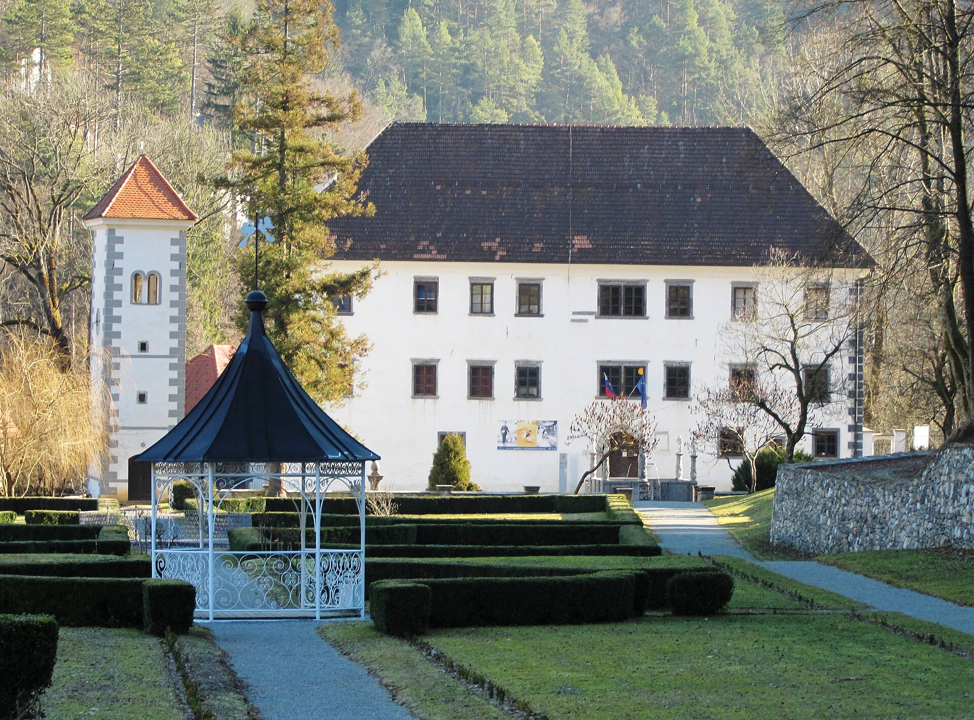 Polhograjska graščina