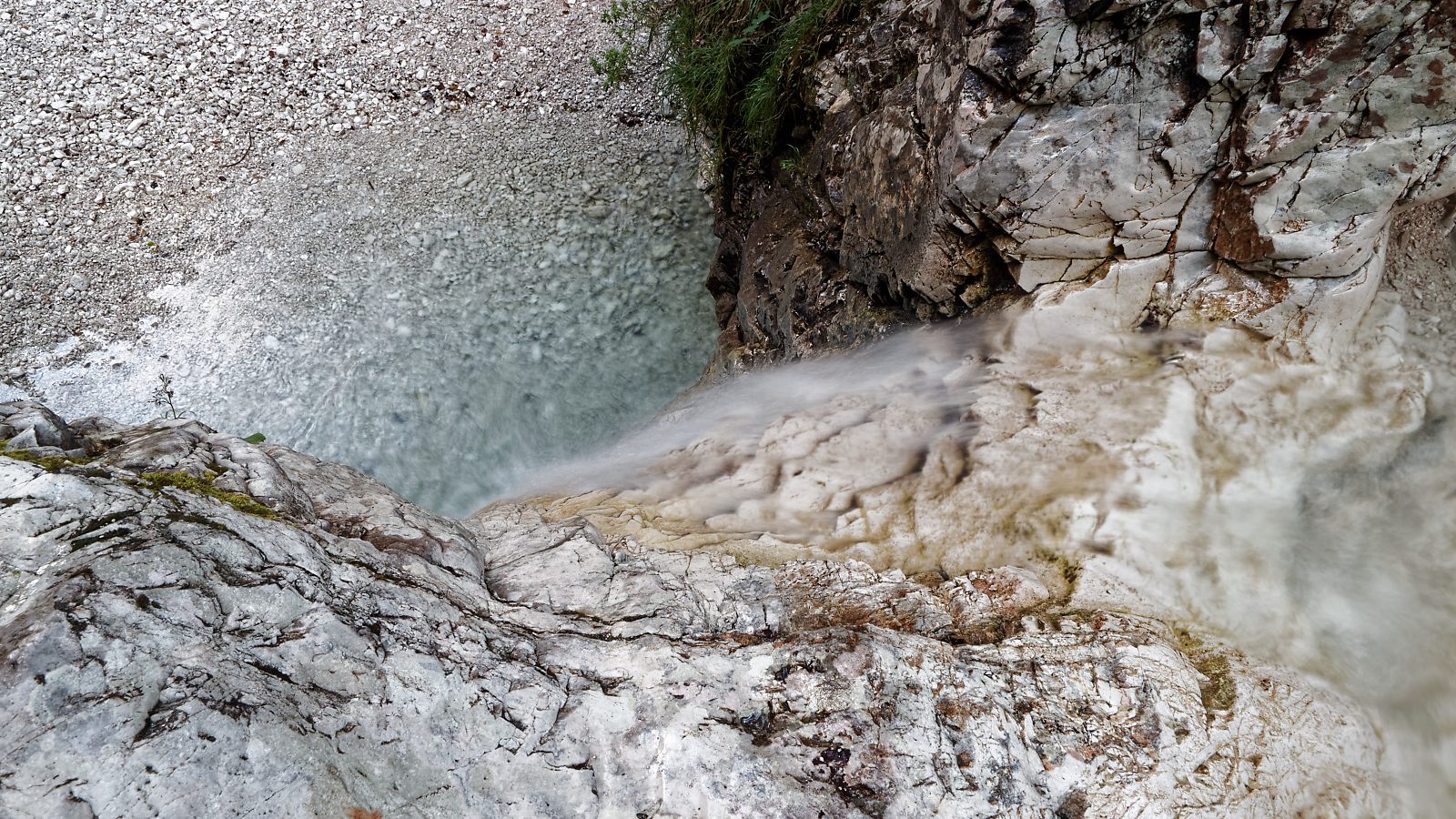Slapovi Fratarice - osvežilen izlet za vroče dni