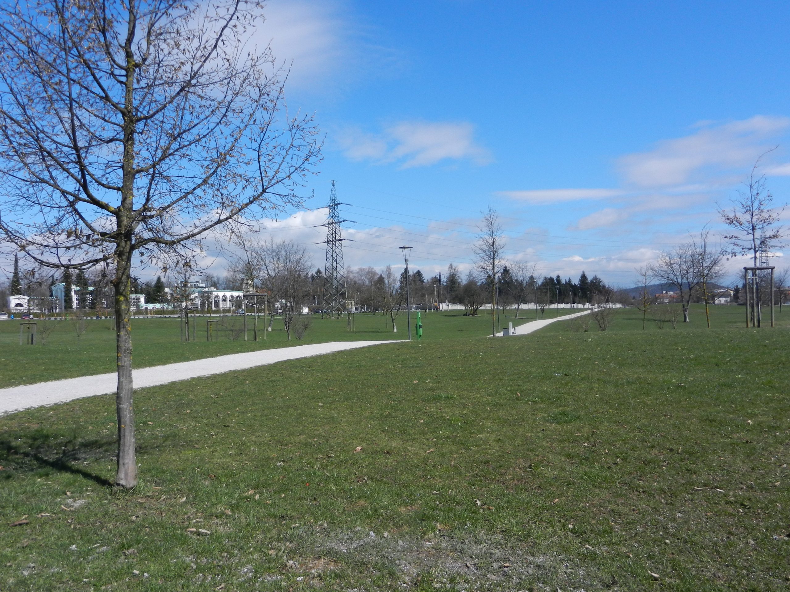 Šmartinski park Ljubljana - družinski izlet v Ljubljani