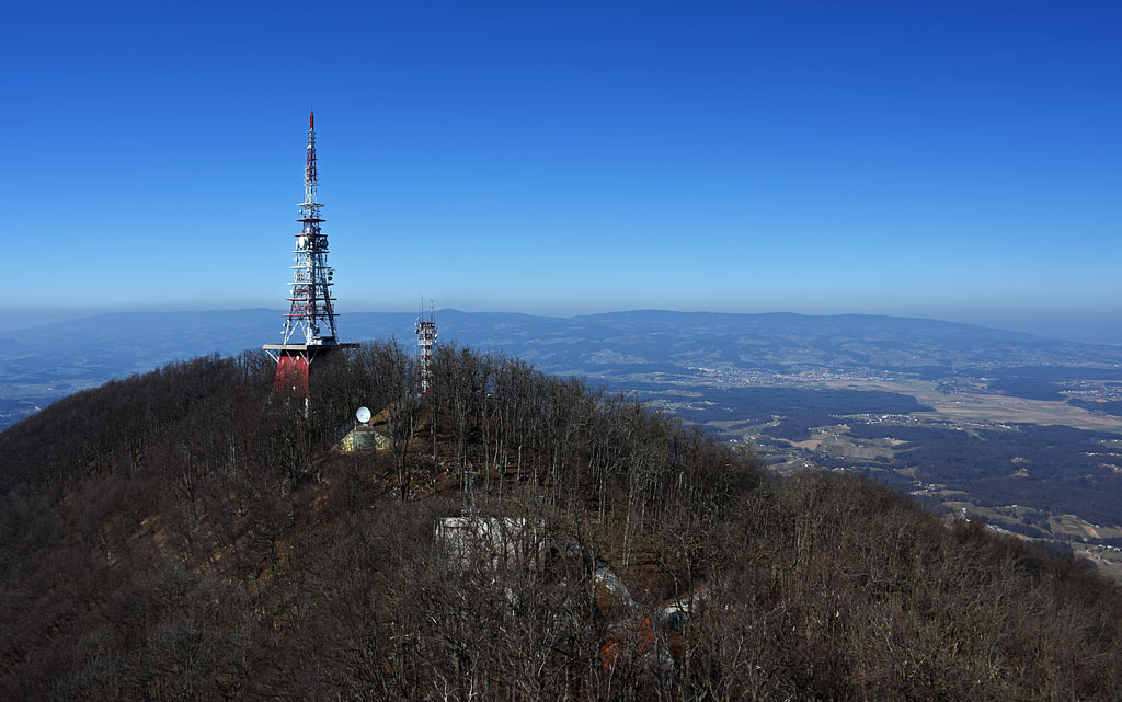 Planinski dom na Boču