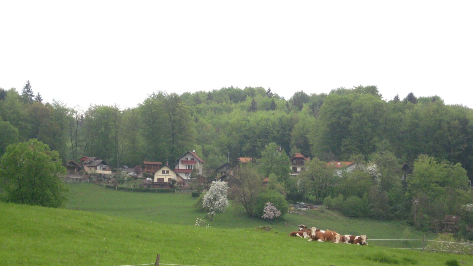 Dobeno nad Mengešem z razgledi