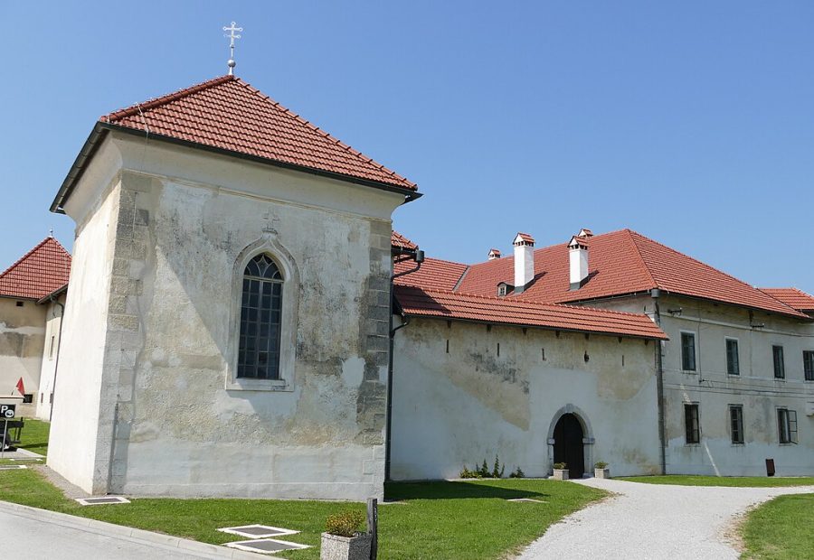 Grad Struga pri Otočcu