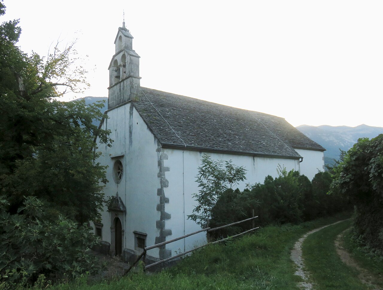 Podnanos - fotografija destinacije