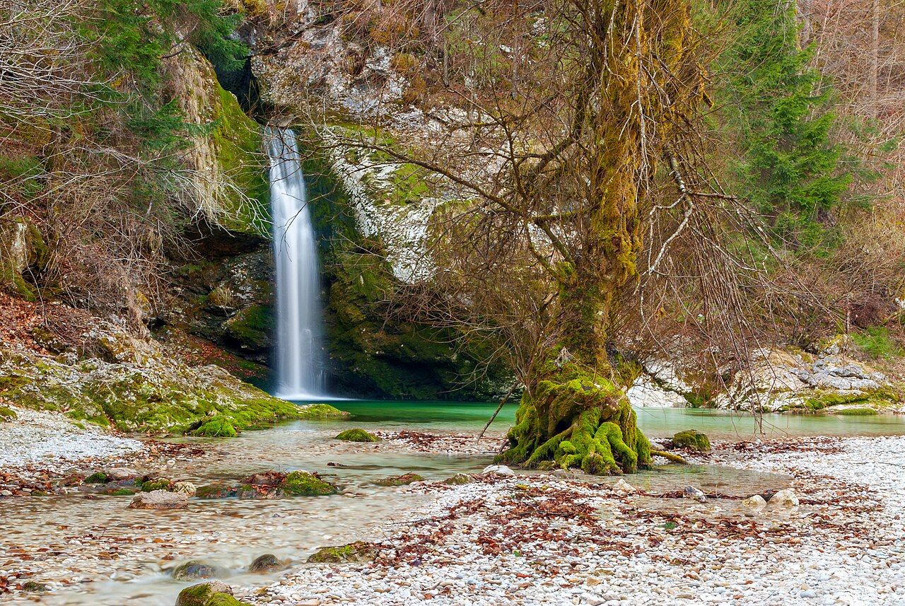 Slap Grmečica – kratek skok do bohinjskega slapu