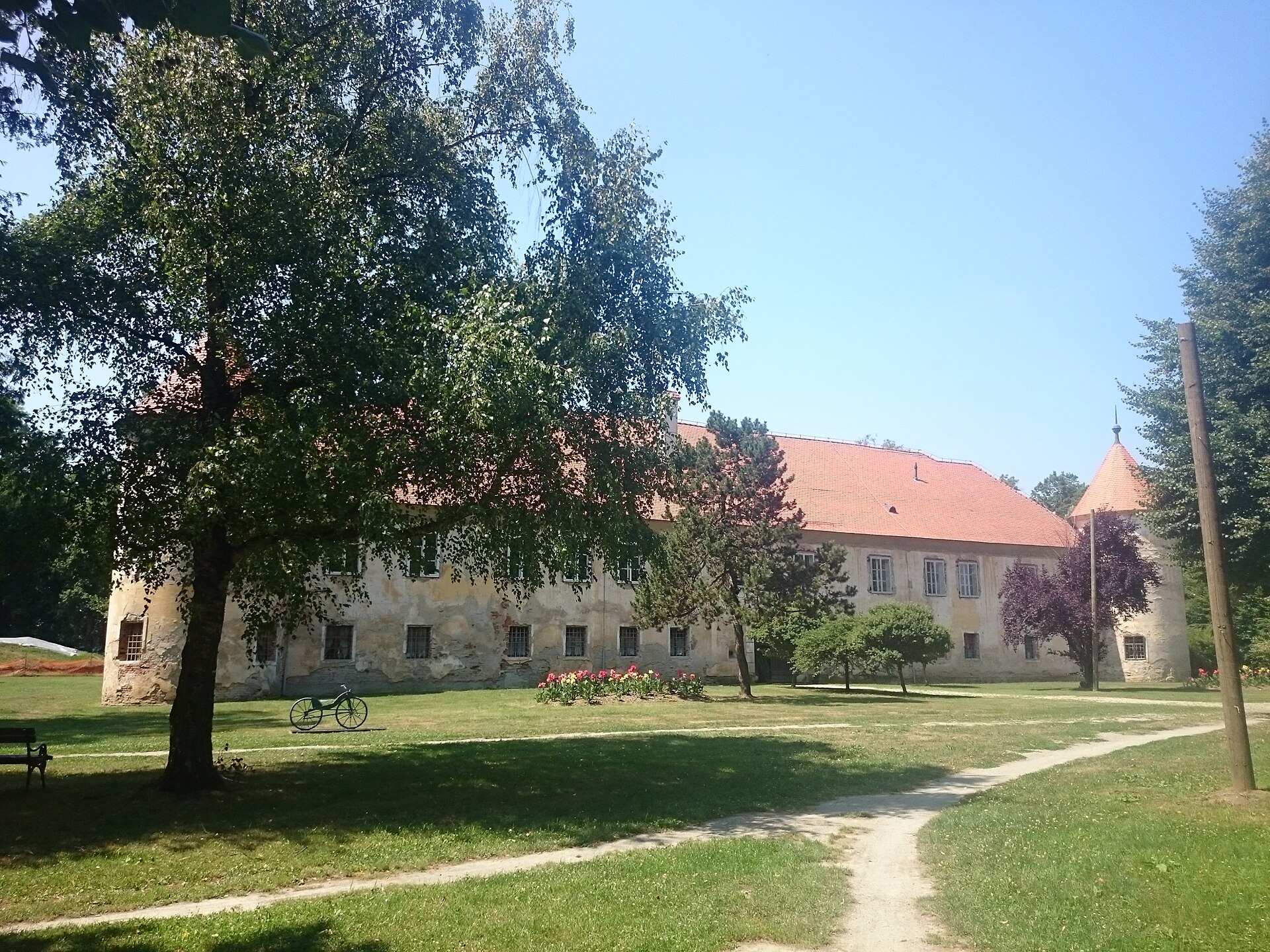 Grad Beltinci – Beltinci Castle, eastern tract