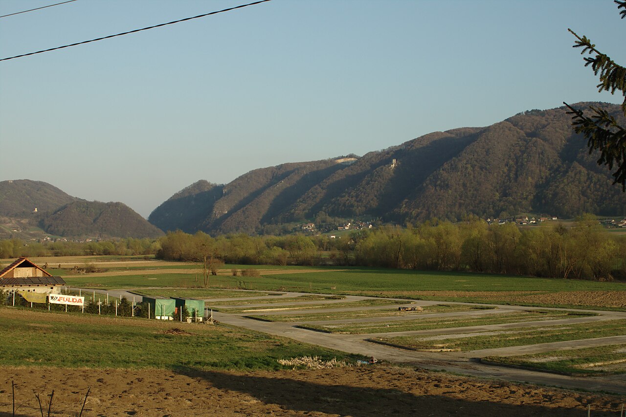 Grad Kunšperk – razvaline nad Sotlo in miren izlet v Posavju